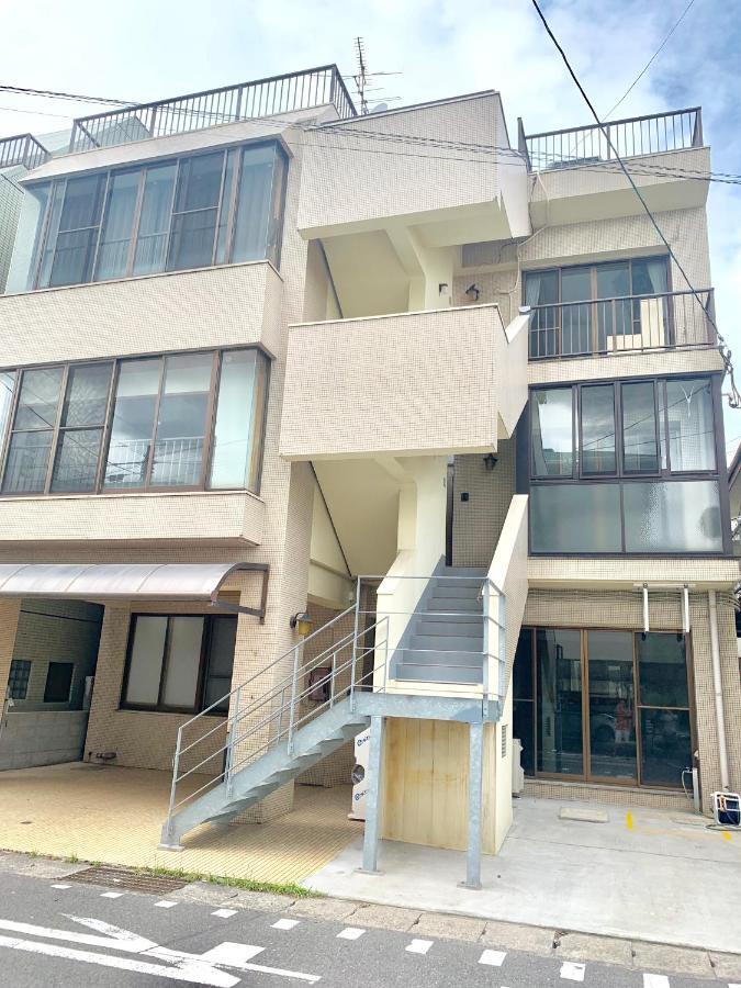 ガナダン中央駅 3F 無料駐車場 Villa Kagosima Kültér fotó